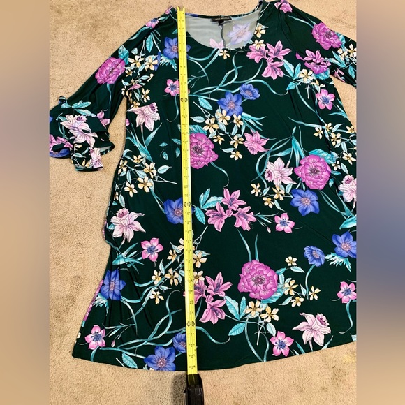 Floral Knee-Length Dress by Lane Bryant, size 22/24 - like new! - Picture 6 of 9